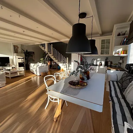 Villa Breeze *