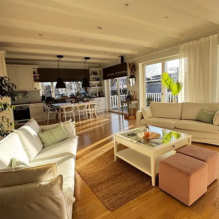 Breeze Villa